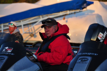 711D4405-DA30-4A33-B8E5-2024CAC037F7