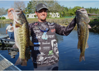 7135A137-78CC-40E3-BE44-A47077D7E34D