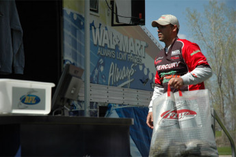 735673C5-9DA9-49AC-814A-9CE86DF8FBD0