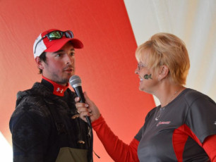 735BBB11-7761-494E-840F-145AB5C4FD2F