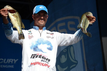 735DA225-3C4C-4CFA-A804-1C59FC68F7AC