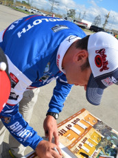 753AF70F-B42E-44A2-8D0F-E1E08A163577