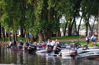 7551F0FC-33B3-4CAC-844B-5A44AA421D72