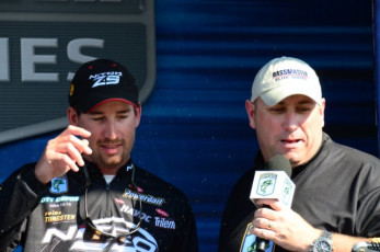 7686D1C9-9095-448C-A782-1A8FF7EFB6D8