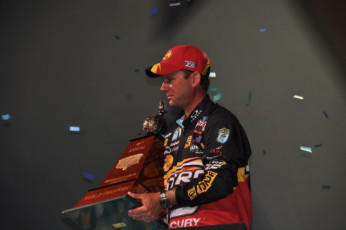 77291B4E-7FC1-4191-BA42-83D8CF4DA0EC