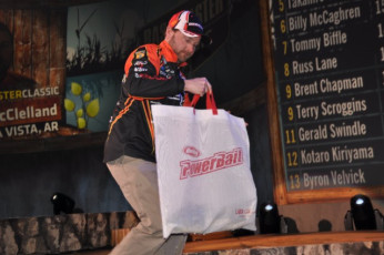 77EB9844-C36D-4862-99F1-2A494C8E9AEC