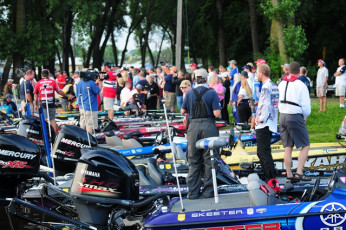 787869AC-11C8-4586-B957-6A10537432DD