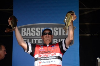 78F508F3-8CE7-46A4-B757-4C066200C33B