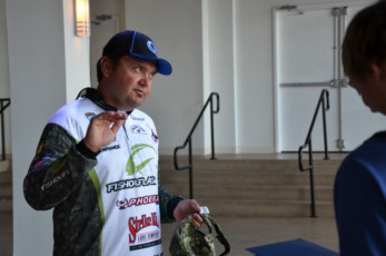 79CA2E8B-90F3-4CE4-B5C5-34E40ADD8C6A