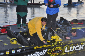 7A40CA67-4ED3-40E5-ADC1-42F1FE12DB86