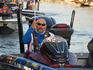 7AEC882B-7582-4F2E-B575-E0C1B540CF39