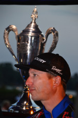 7B04E004-EFFB-41FC-8D5E-929E309A60AD