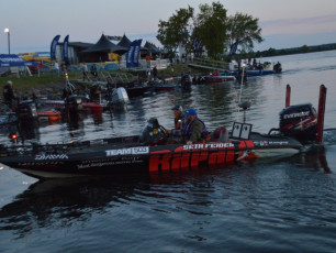 7B203734-78DB-43E6-A39B-F3ECA81D63DF