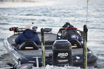 7B423EA6-F9A9-4B3C-A657-4BC488B31FD1