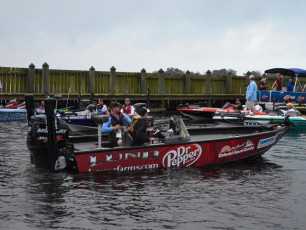 7B864EDA-5A44-4A89-A9B1-5E3C26A58DF7