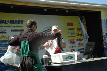 7C0CB888-7CF6-43C5-83C6-9B7534616142