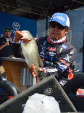 7CBFB251-46B3-425F-9F4C-D381E7071725