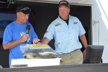 7CD93E71-FD08-4728-A91E-6D376FACFBFC