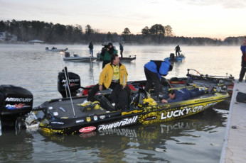 7D45AC3C-A278-438A-8901-2610A5DAD9B1