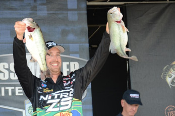 7DA4F73D-DA20-4BAF-88BF-32ED78A358D5