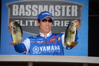 7E2A4842-678B-424E-BDF1-BD96BD3C88E8