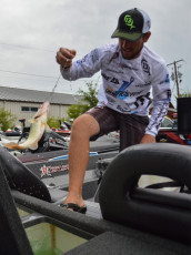 7E943D32-920F-4B56-B9DC-3536B4FF9C8D