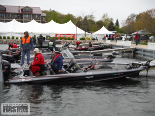 7EDC27E6-B3CA-4627-8355-A44B11AA4047