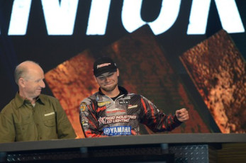 7F3CFCA9-8EF5-44EB-8B49-AEDE5EE3B4D4