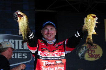 7F6B6739-469E-49EA-928D-FC69D1D13C38