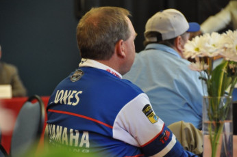 7F73D8BC-41B7-4D3E-8B91-3A2D1802DDCF