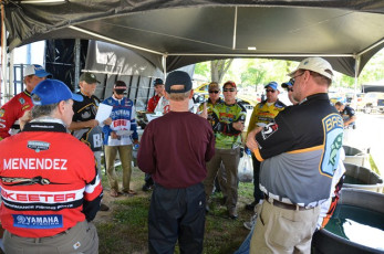 800DDF11-A9A8-4400-B1E0-CA597D954712