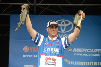 80900C0A-6EC6-46A4-8829-0C0ED32694B0