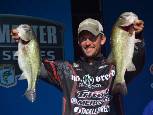 80D609A3-4BFA-44AA-B551-4CEFB0CE1702