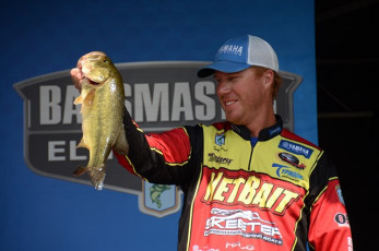 81732C45-43E6-4F38-8EEA-DD2C8EC3941B