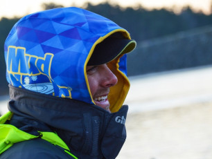 819BB910-0942-4F74-AA0C-6E16FFD10788