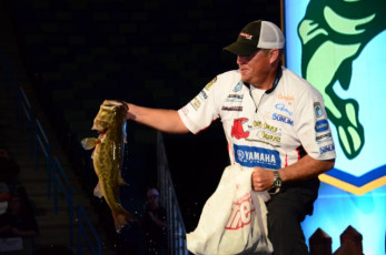 81F0E88A-9E7C-48B6-842C-1287696DEE90