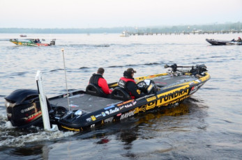 828DF67B-B018-467A-9F78-0CE085A169FB