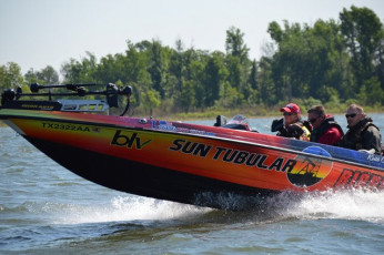 83C43E52-E1ED-4DA9-B886-807532A97742