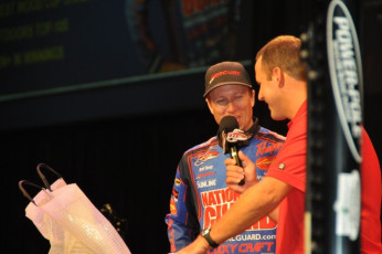 853C44E8-C527-4223-9D33-831216DE0B22