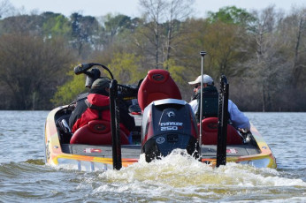 863E1748-6242-487D-824E-B4C35CCFB968