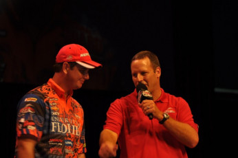 866E32F1-064F-44CF-AAE5-78AD5A95DB66