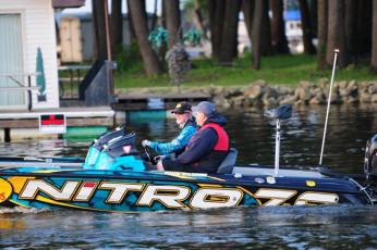 8731472E-9918-47BC-B77D-40A4B93FEFE6