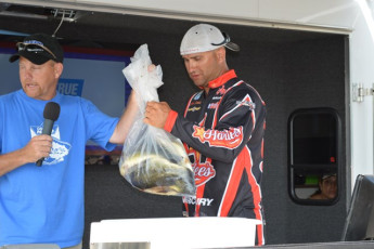 875C506B-F70D-414B-BA20-E80F9E331E8C