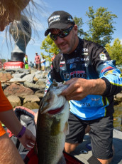 88981B55-39B1-452B-872C-C0D66943B746