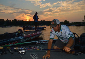 889F92CE-E311-403D-927D-F7DBCCB1821E