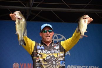 88DBE400-DD22-49A6-8D6B-70F5D53782C5