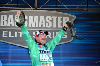 89640425-7A30-4F48-A25E-D41814641A3D