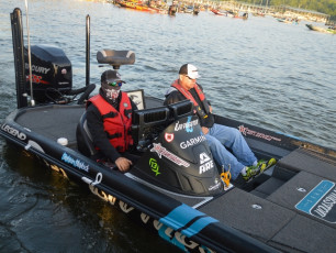 89AB9051-55FB-48B6-8DEB-427D485C1935