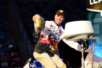 89F4C576-E29C-4A16-B507-9831333E9C98