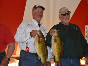 8AAE202D-99A0-40ED-90F5-8121CDE3CF99